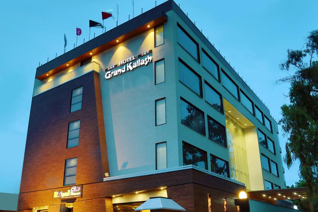 Grand Kailash Hotel Aurangābād Extérieur photo