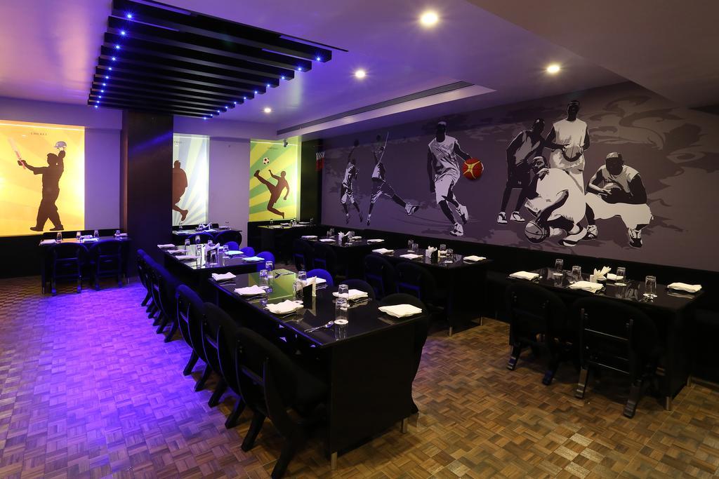 Grand Kailash Hotel Aurangābād Extérieur photo